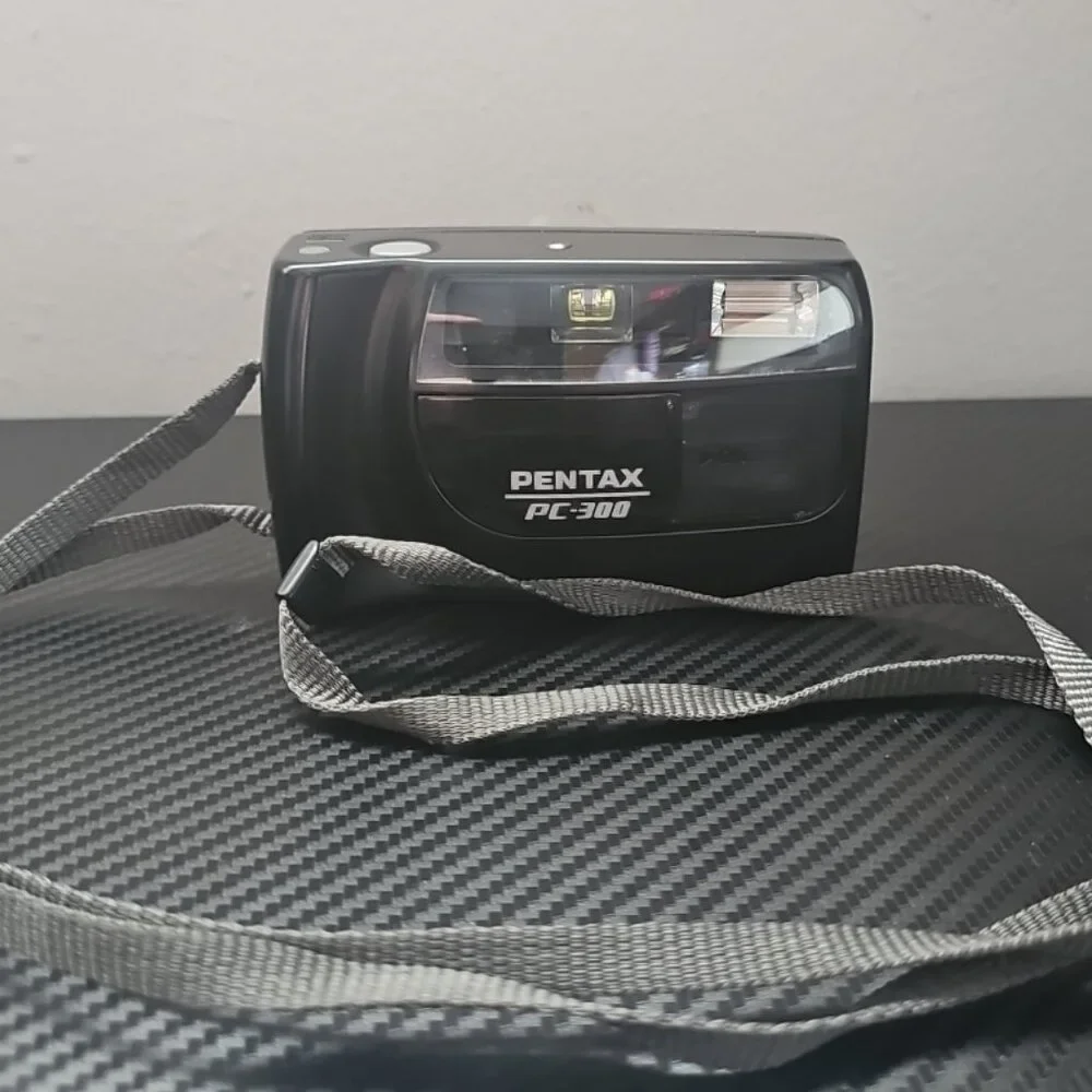 Pentax PC-300 Black Film Receiver Camera With Strap - Tested Works